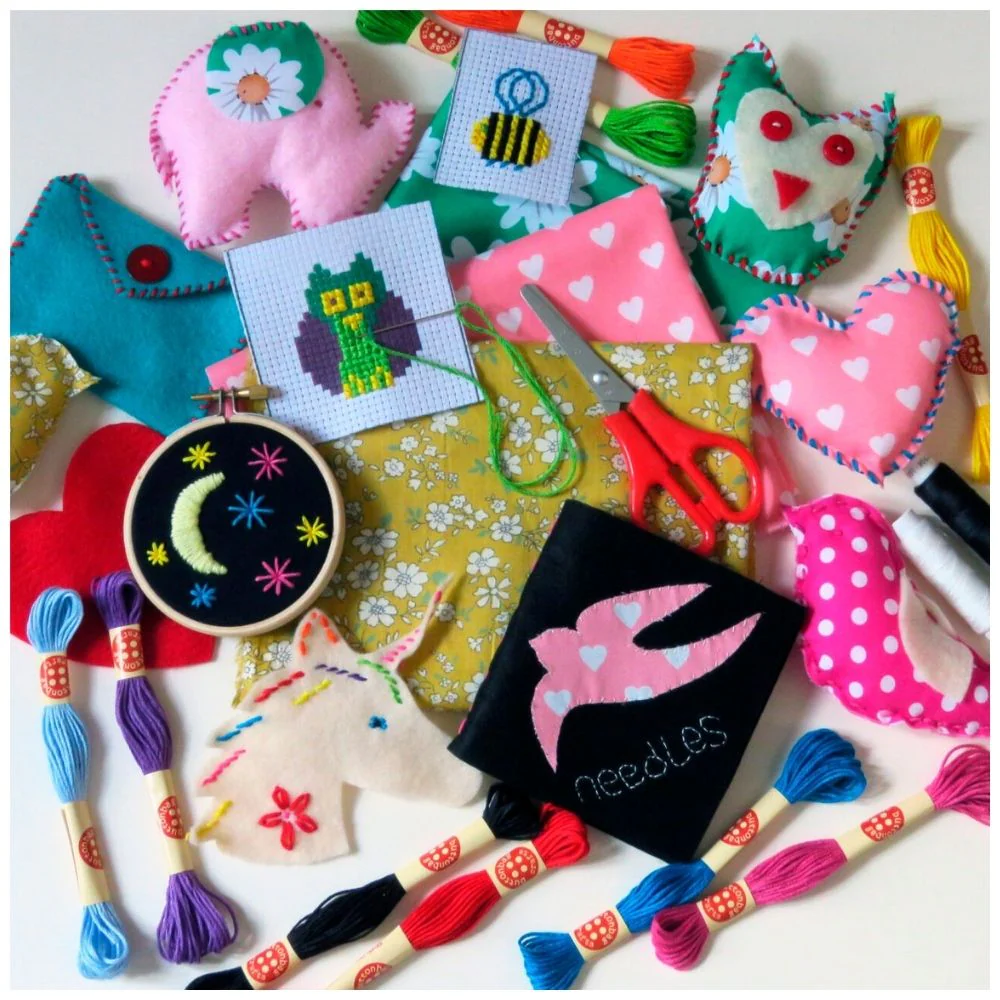 Buttonbag Bumper Sewing & Embroidery Kit - Image 3