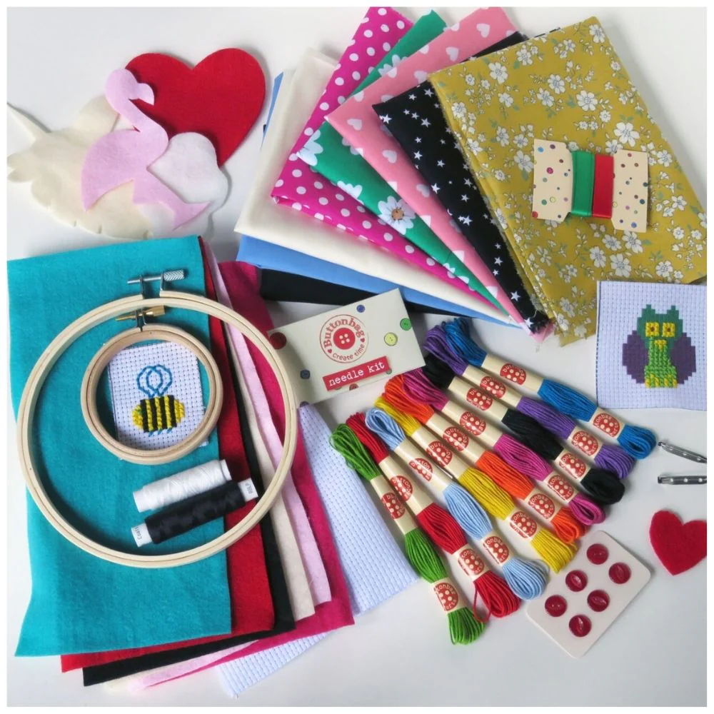 Buttonbag Bumper Sewing & Embroidery Kit - Image 9