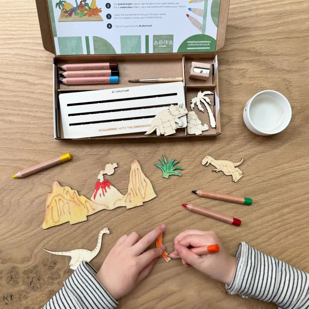 Cotton Twist Create Your Own Dinosaur Scene Craft Kit - Image 2