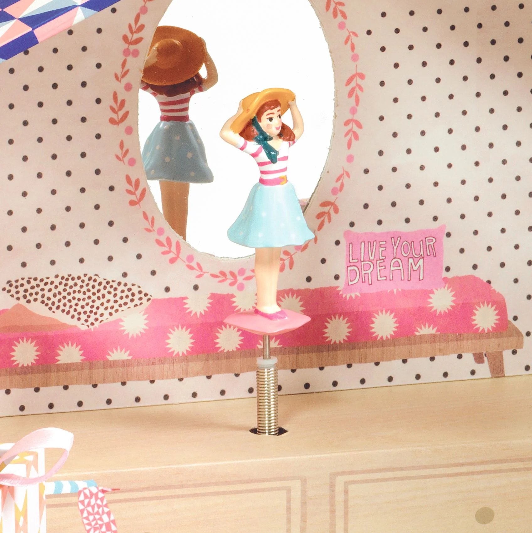 Djeco Musical Jewellery Box - Tinou's Shop - Image 5