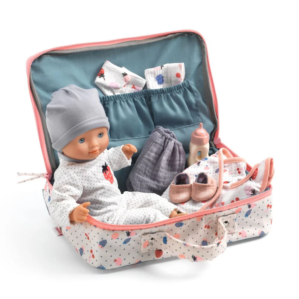 Djeco Pomea Vanille's Suitcase - My First Doll Set - Image 2