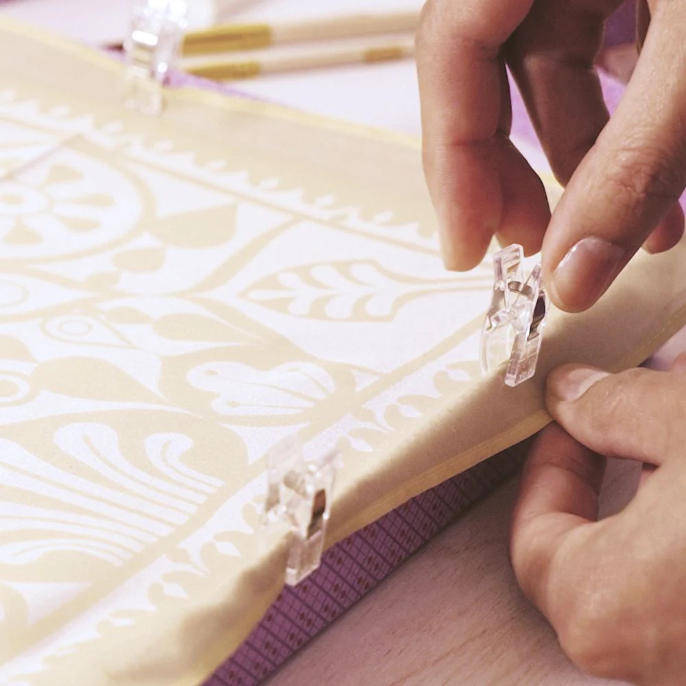 Beginner Silk Painting Kit - Djeco Atelier Grands Augustins Workshop 11 - Image 2