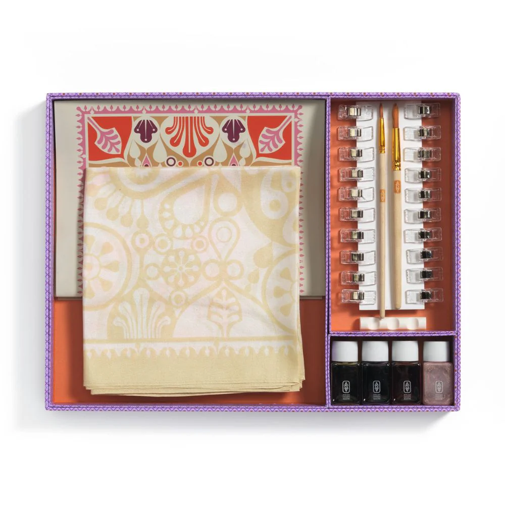 Beginner Silk Painting Kit - Djeco Atelier Grands Augustins Workshop 11 - Image 7