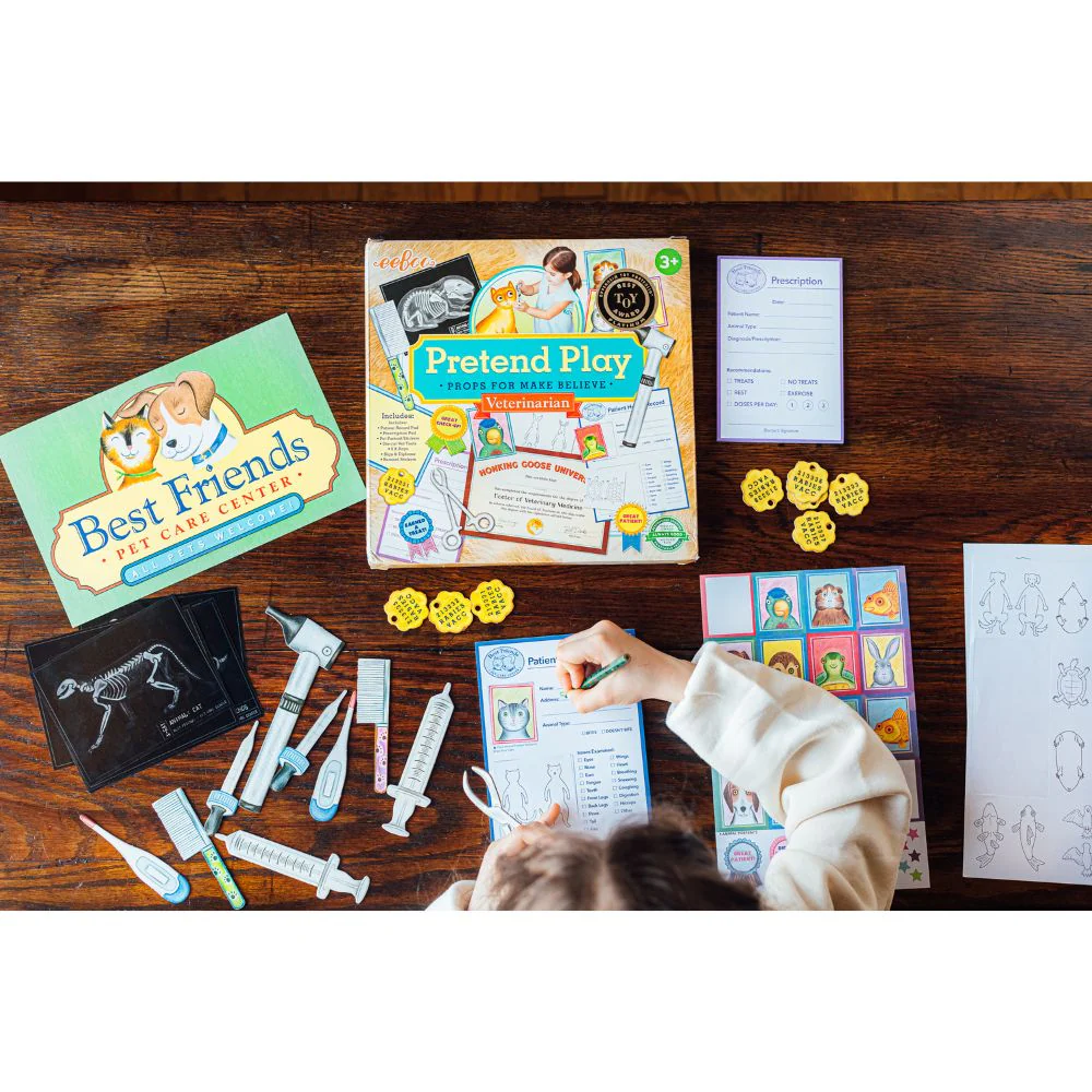 eeBoo Pretend Play - Vet - Image 4
