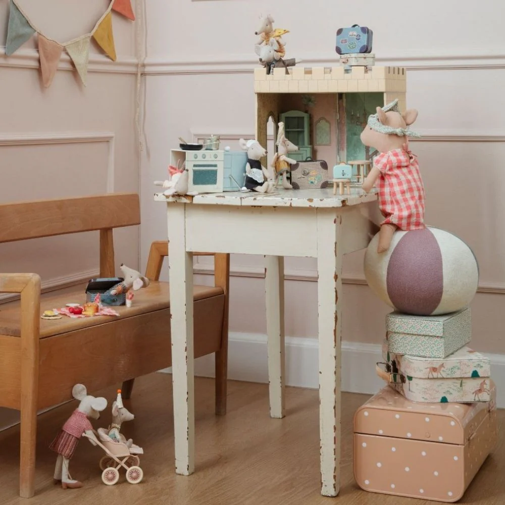 Maileg Castle Hall - Beautiful home for all Maileg Mice - Image 6