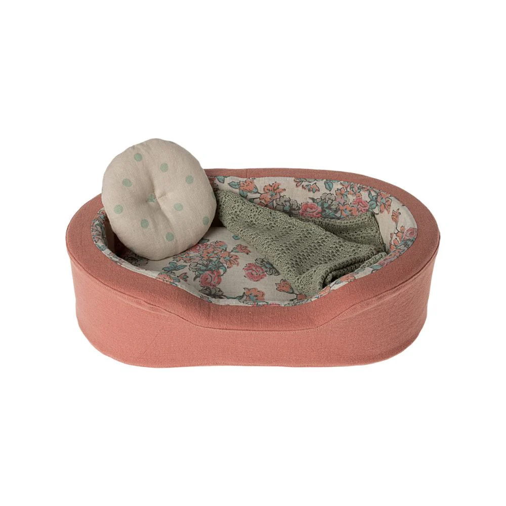 Maileg Cosy Kitten Basket, Two Colours - Image 2
