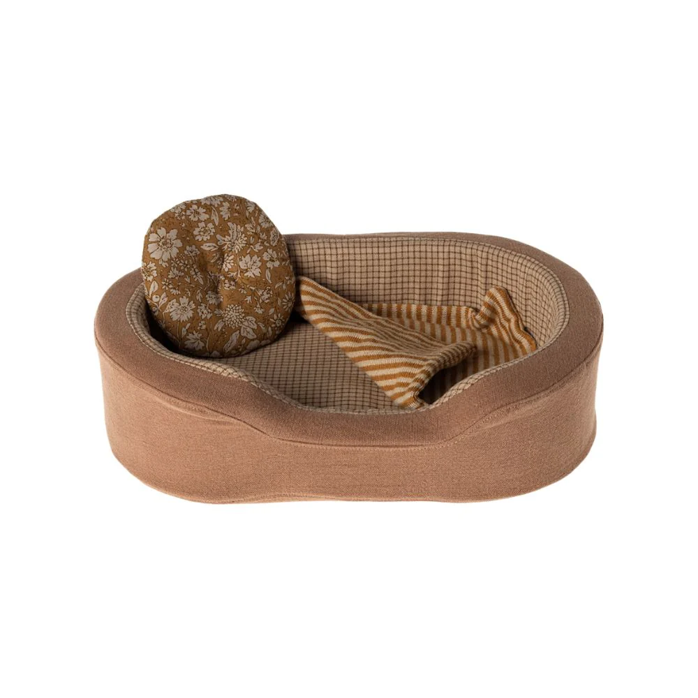 Maileg Cosy Kitten Basket, Two Colours - Image 3