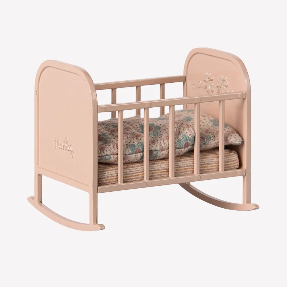 Maileg Cradle - Image 3