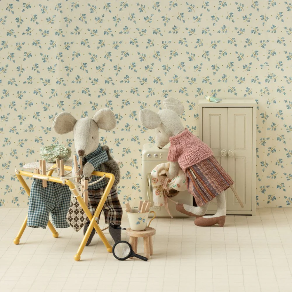 Maileg Mouse Wooden Closet - Image 3