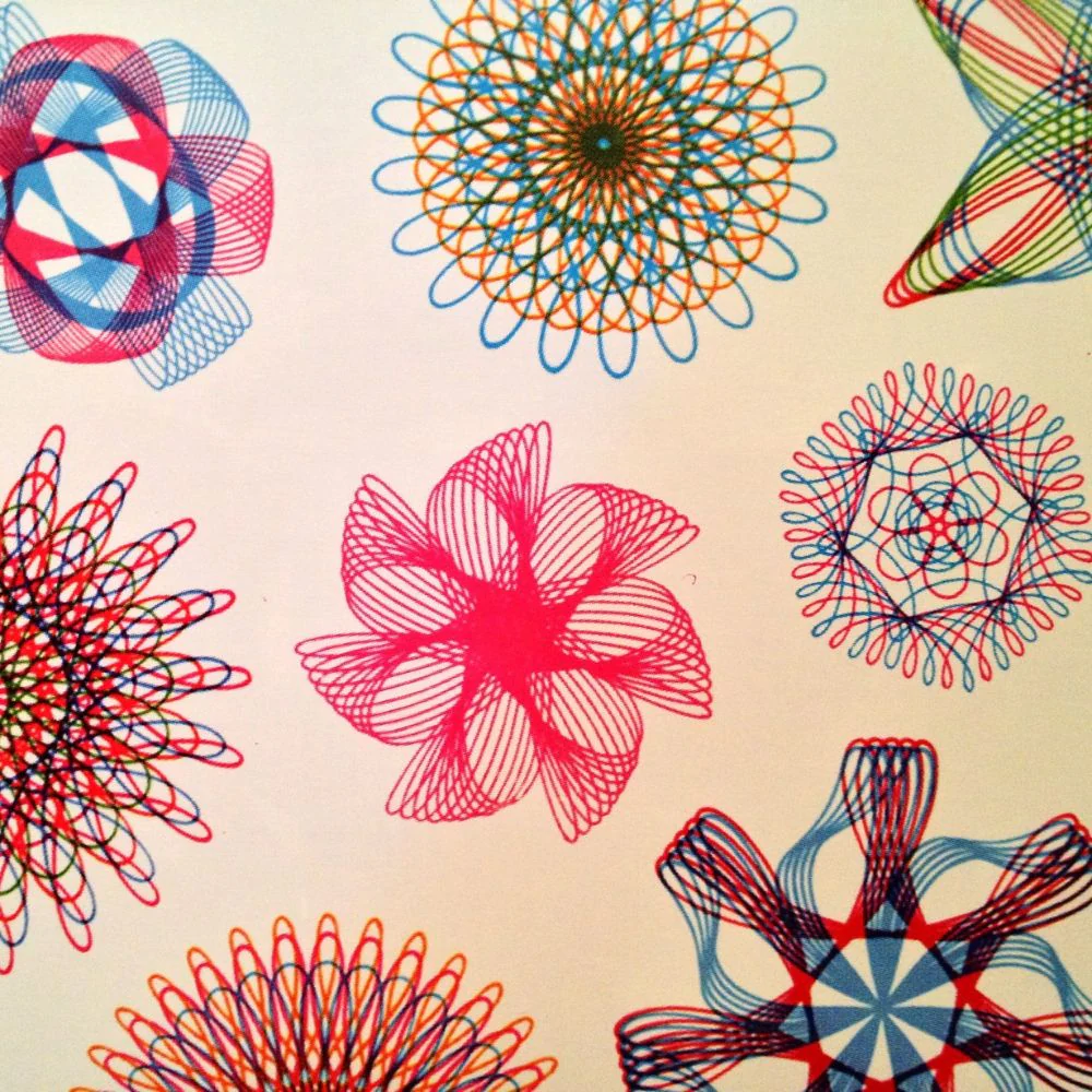 Moulin Roty Magic Spirals Set - Spirograph Set - Image 2