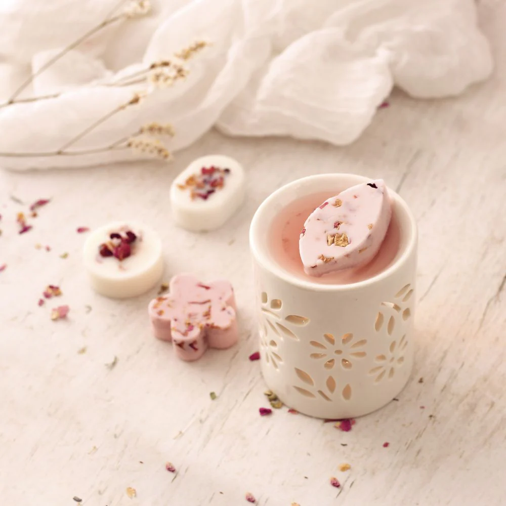 Wax Melts Beginner Making Kit - Rose Petals - Image 5