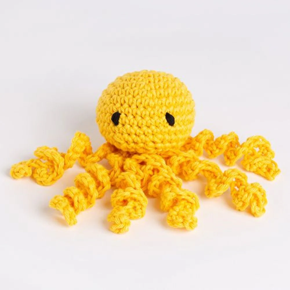 Wool Couture - My Pocket Jellyfish Crochet Kit - Image 3
