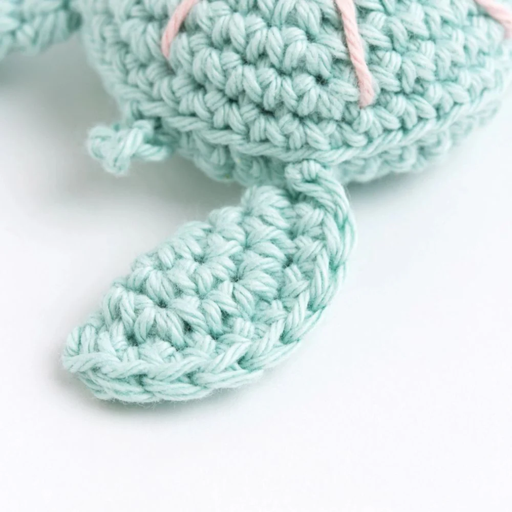 Wool Couture - My Pocket Turtle Crochet Kit - Image 8
